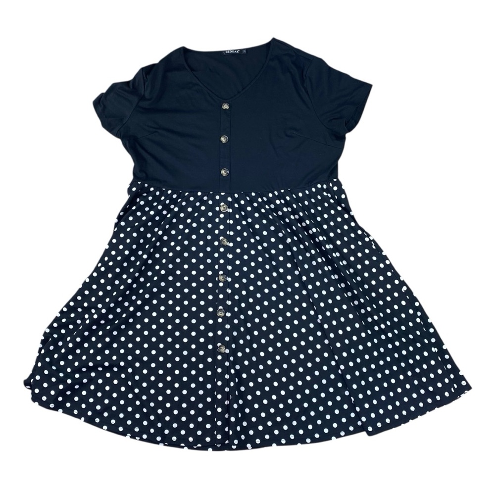 Woman’s Bedoar black and white stretchy polkadot dress size 24